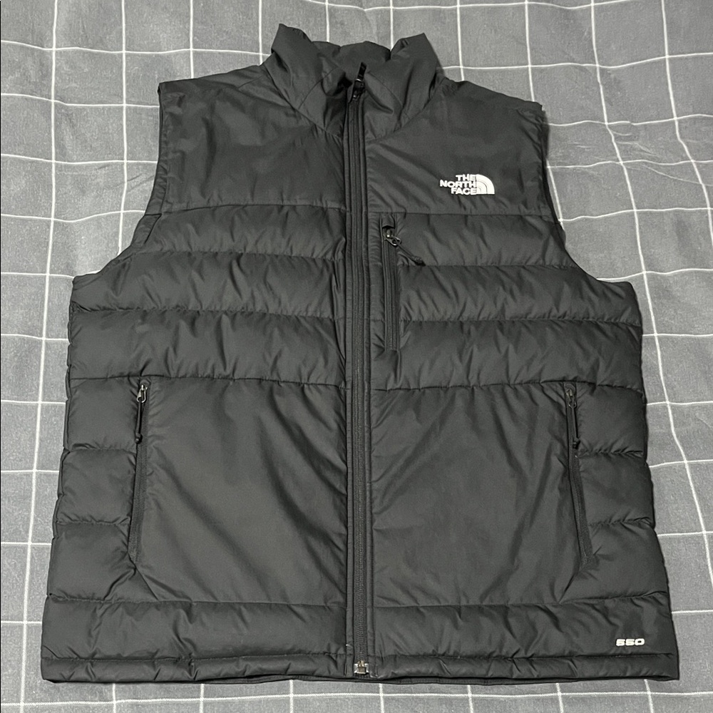 The North Face Men's Charcoal Insulated Vest